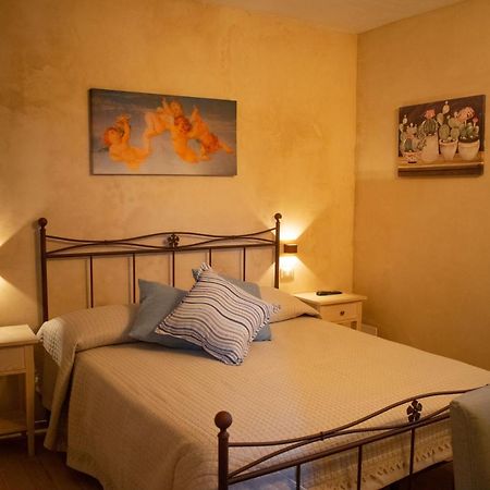 Camera Iris - B&B Antico Casale Монте-Сан-Б'яджо Екстер'єр фото