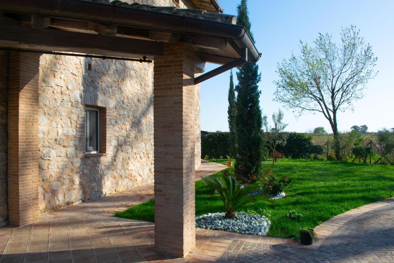 Camera Iris - B&B Antico Casale Монте-Сан-Б'яджо Екстер'єр фото